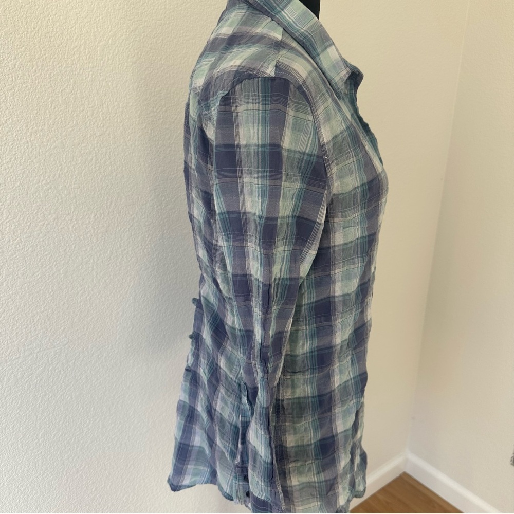 Fei Women's Blue Plaid Button Down Shirt Large